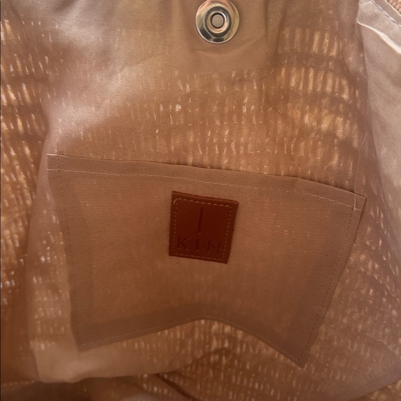 Hola NEW Sun Beach Bag  Woven Tote Bag with Yellow Tassel - Picture 4 of 7